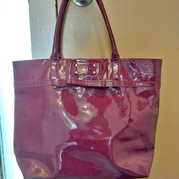Purple, patent leather Kate Spade tote in great condition. - Picture 3 of 9